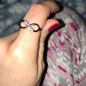 Claire's Jewelry - 🍉 Gold infinity ring Claire's Jewelry - 🍉 Gold infinity ring